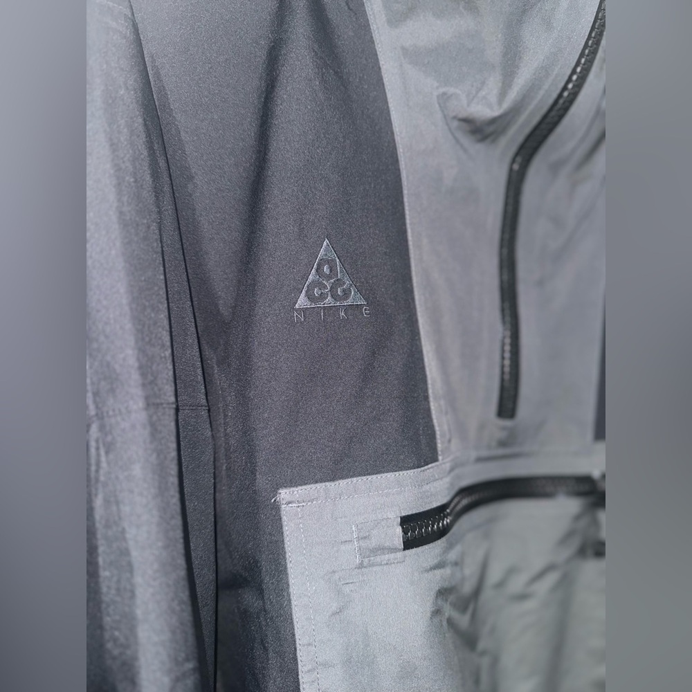 Nike Lab ACG GoreTex Paclite Rain Windbreaker Men Jacket Black Gray Size Medium - Picture 2 of 7